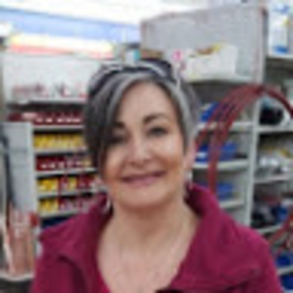 Meet your Posher, Lee - Picture 1 of 1